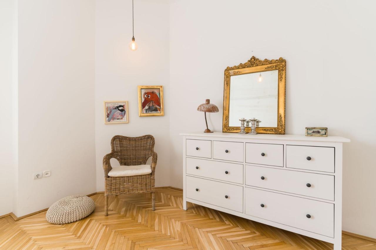 בודפשט Klauzal Apartment W/3 Bedrooms, French Balcony מראה חיצוני תמונה