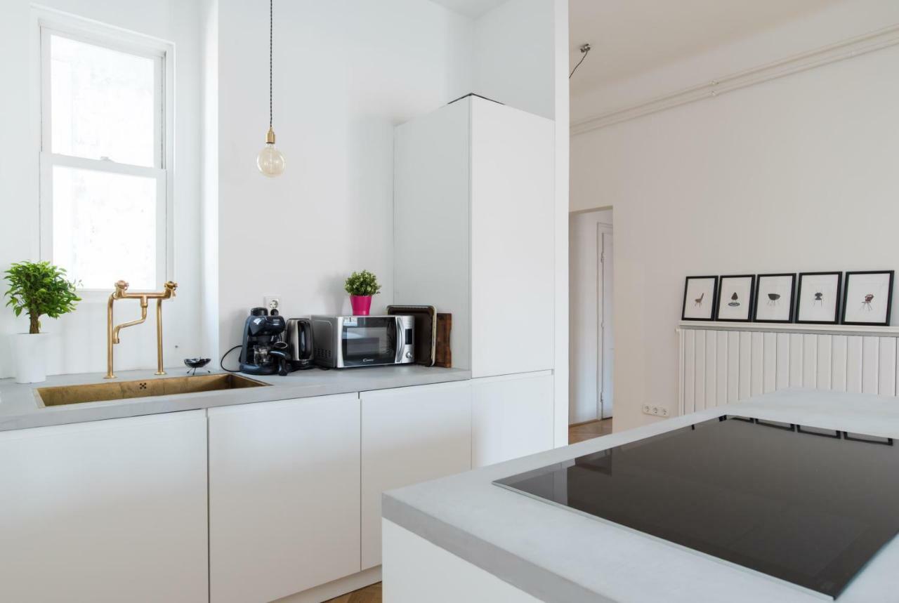 בודפשט Klauzal Apartment W/3 Bedrooms, French Balcony מראה חיצוני תמונה