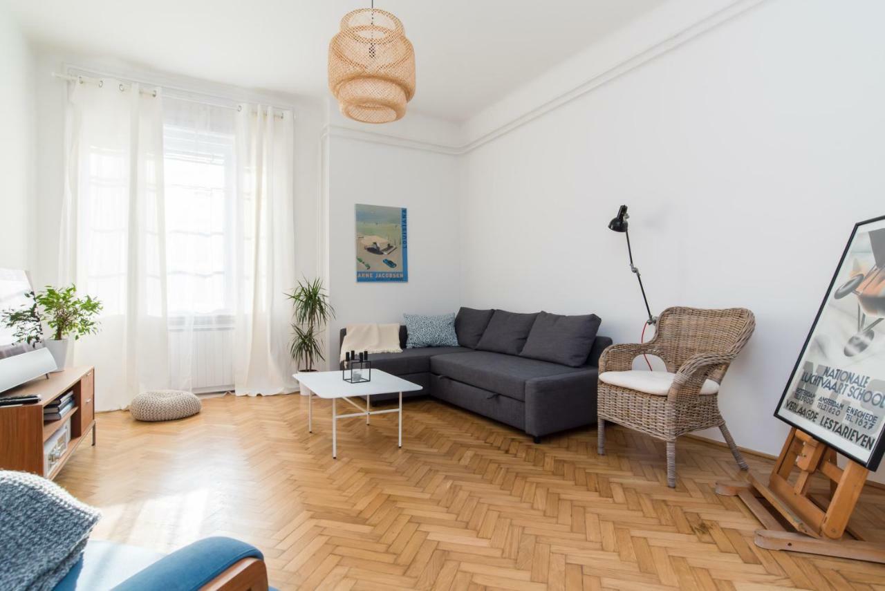 בודפשט Klauzal Apartment W/3 Bedrooms, French Balcony מראה חיצוני תמונה